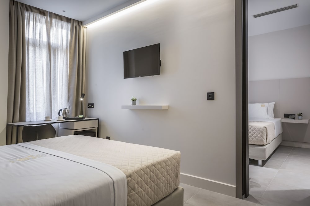 Royalty Hotel Athens 9/37