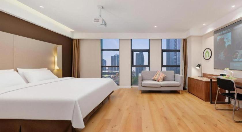 Home Inn Plus (Dongying Financial Port) 32/74