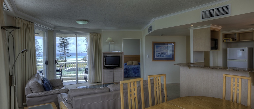 Kirra Beach Apartments 60/78