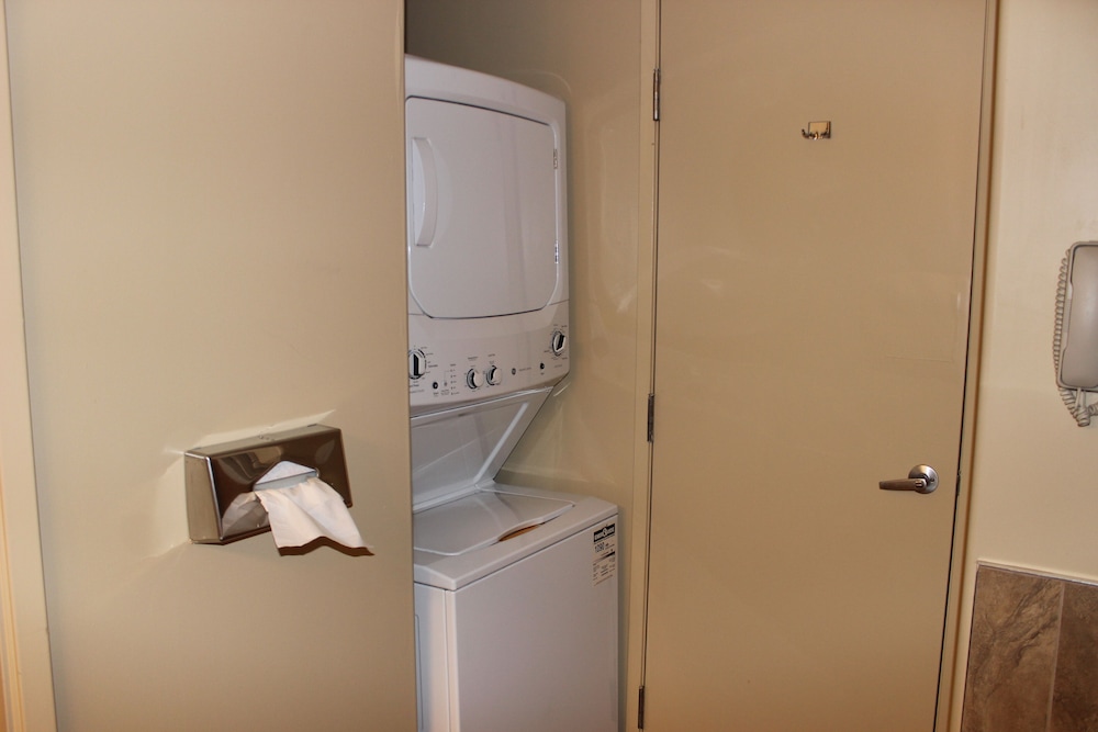 Clearwater Suite Hotel 11/41