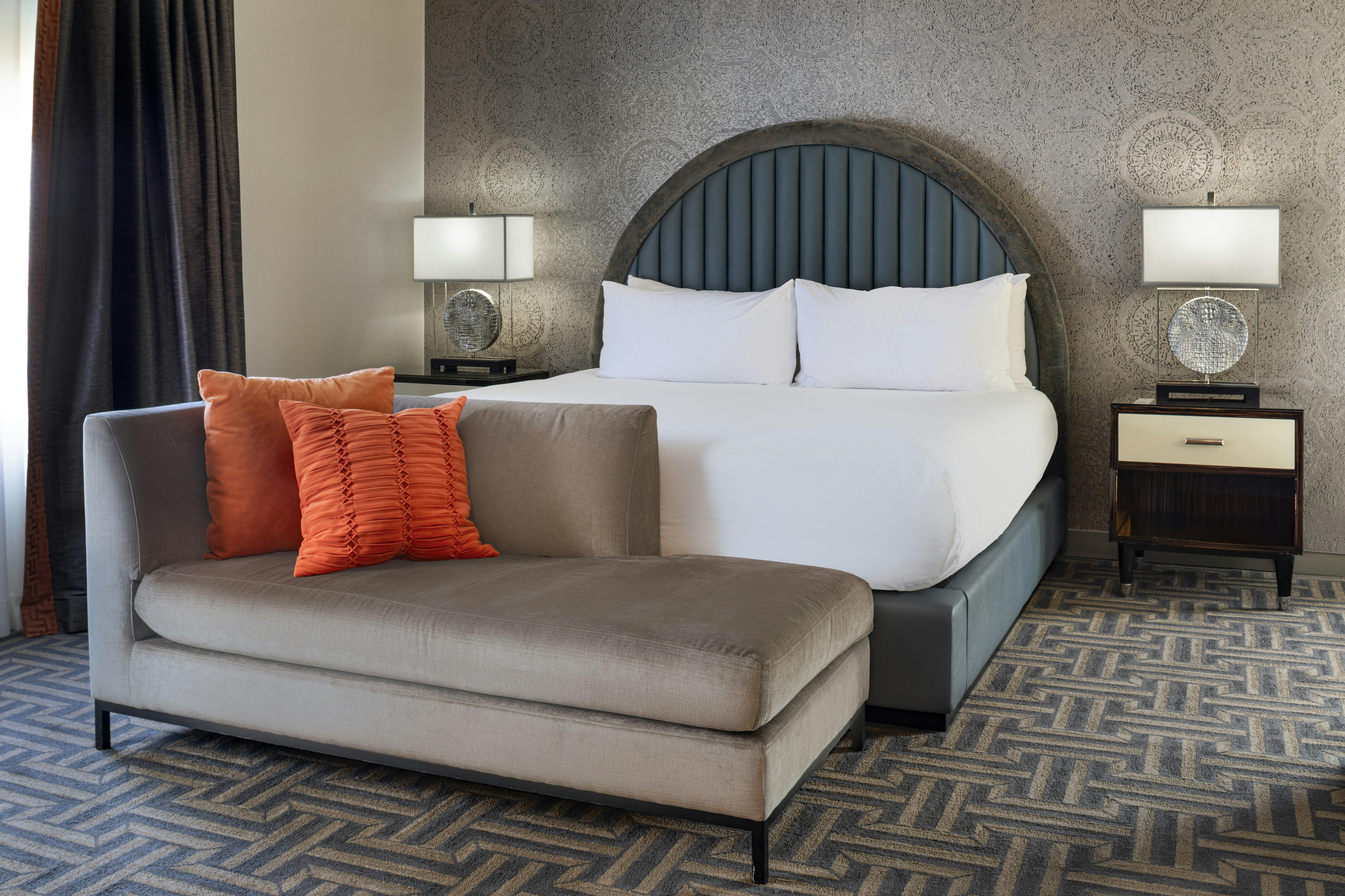 Suite, King Bed