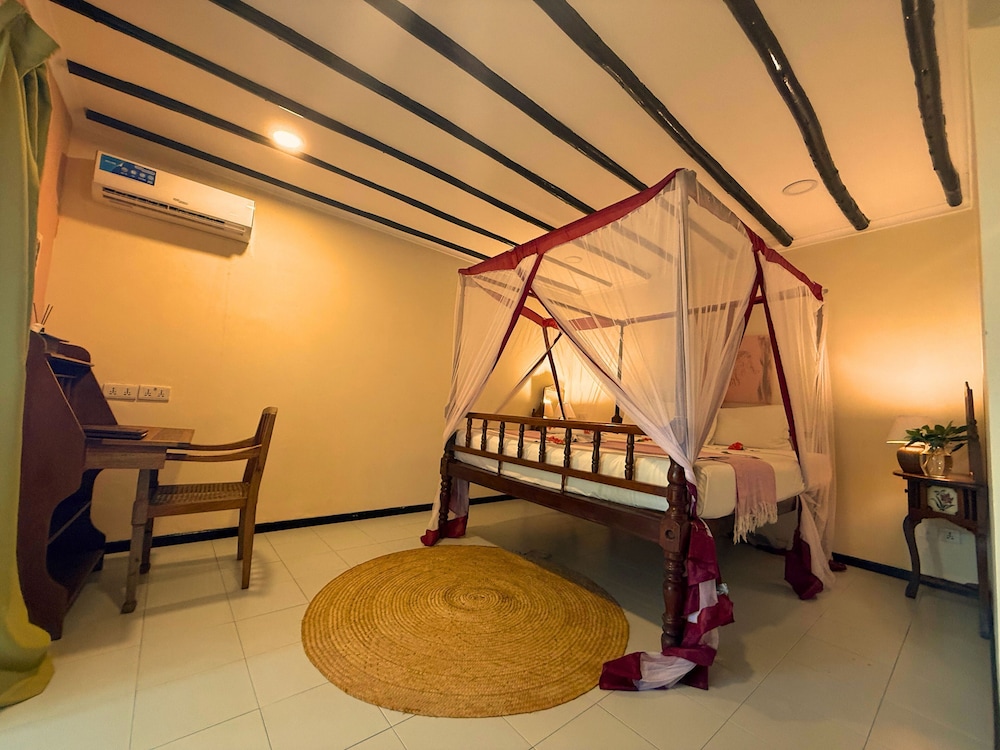 Jungle Paradise Beach Resort & Spa Mbweni Ruins 25/50