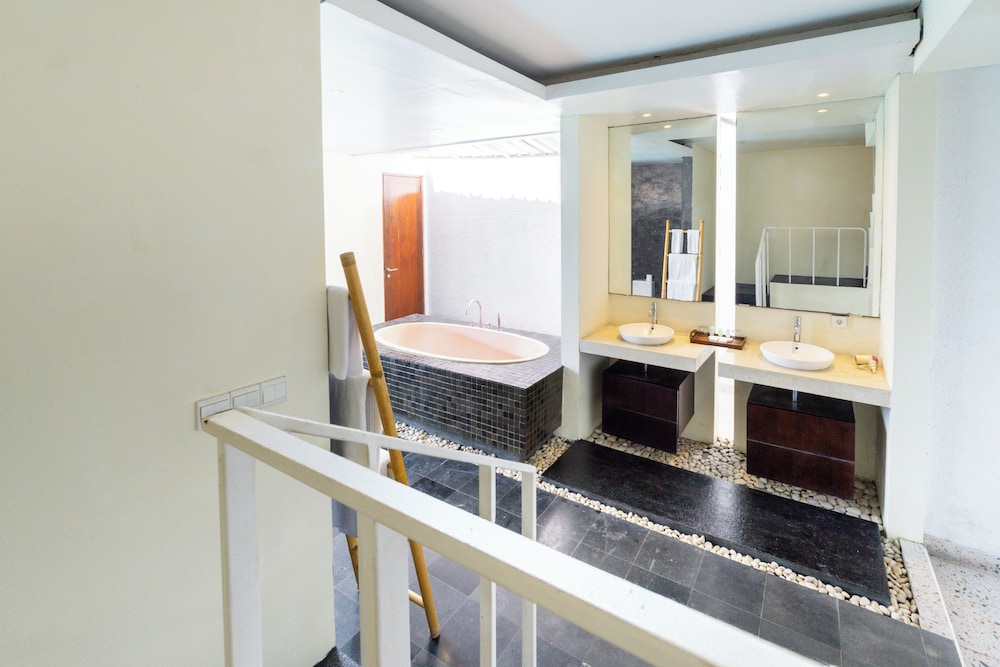 Jays Villas Umalas 48/50