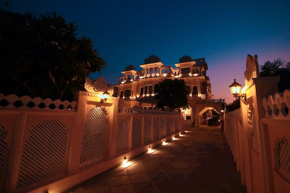 Sterling Jaisinghgarh Udaipur 35/39