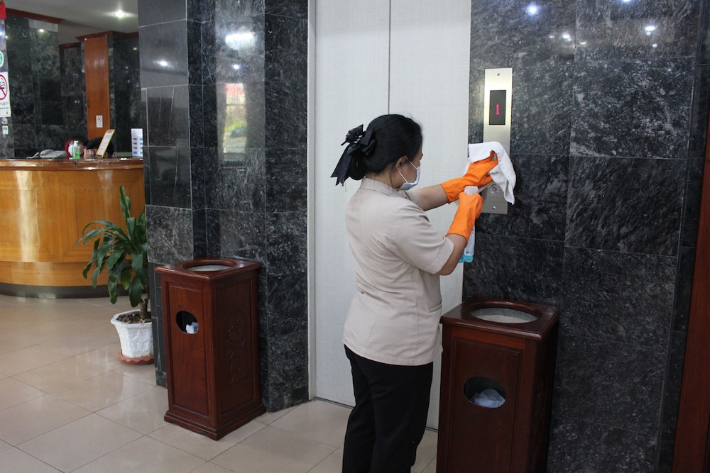 MEKONG HOTEL 11/50