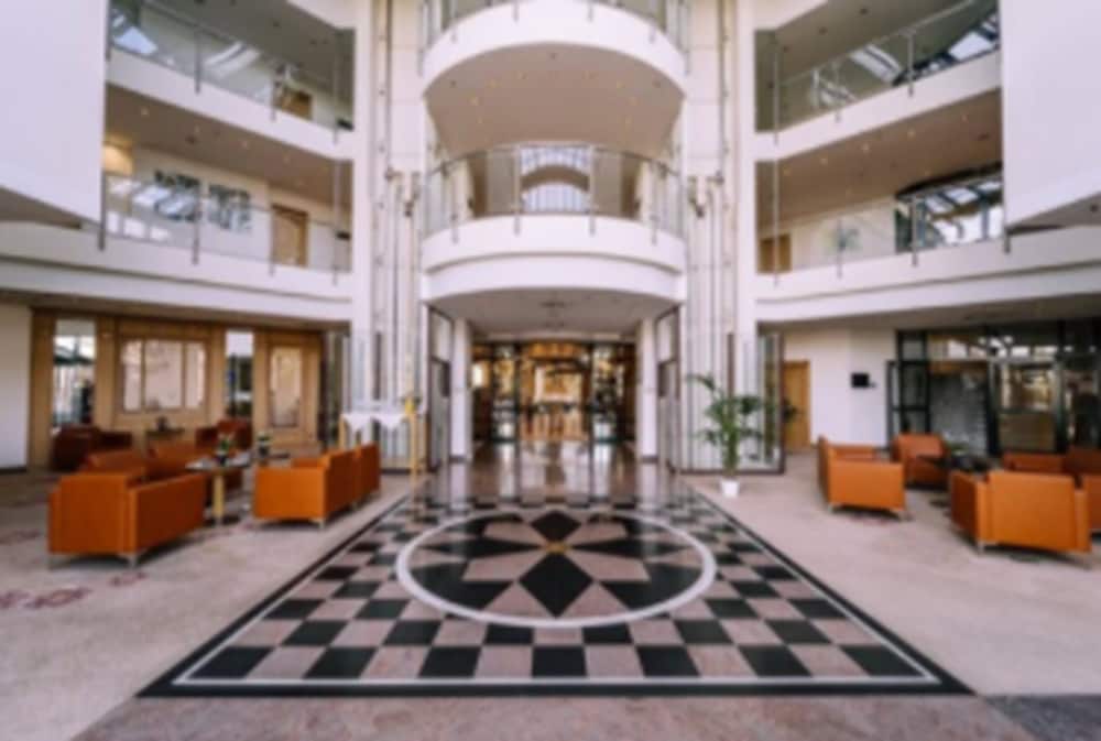 Atomis Hotel Munich Airport by Mercure 45/50