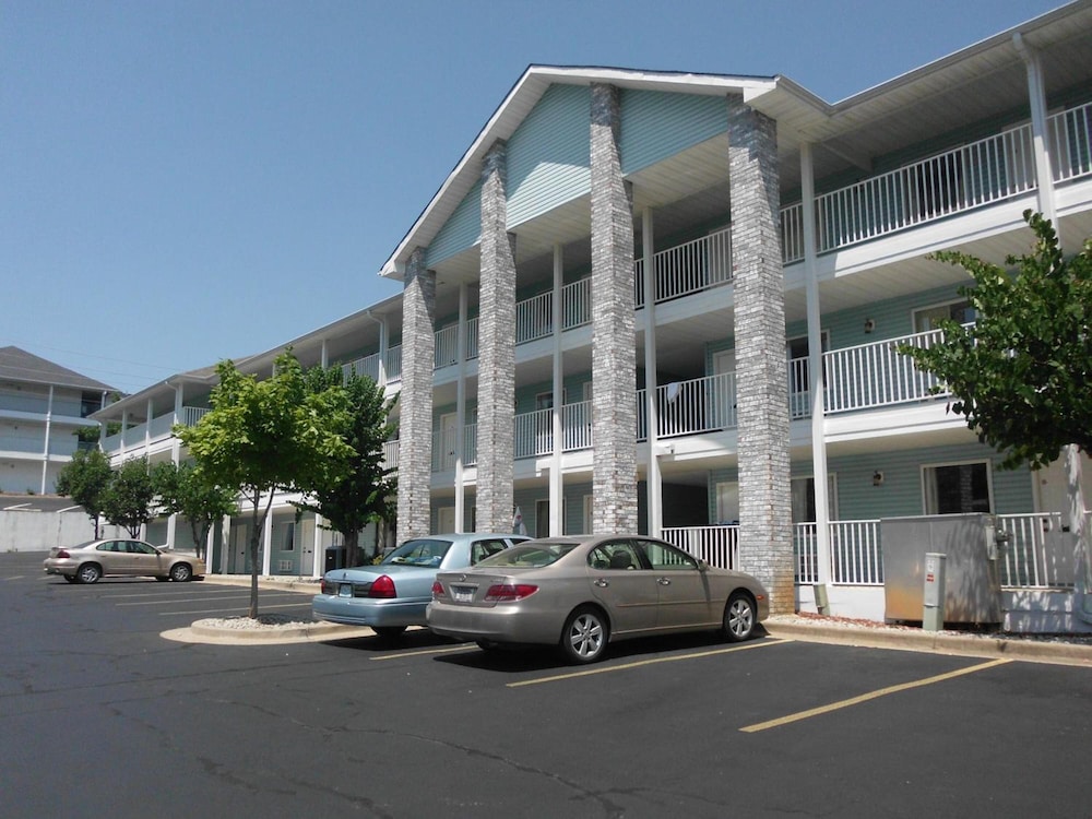 Dutton Inn 56/67
