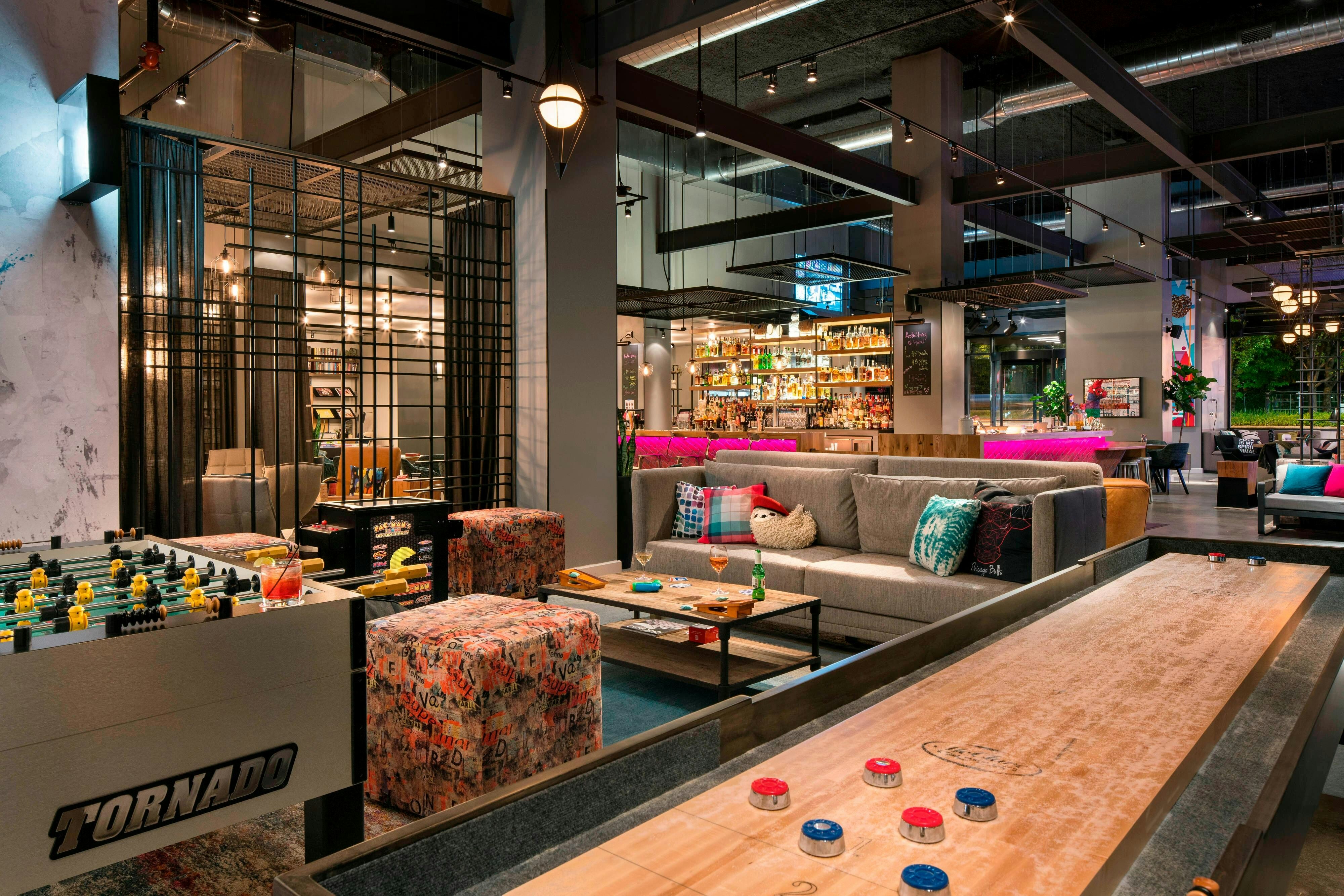MOXY CHICAGO DOWNTOWN 29/30