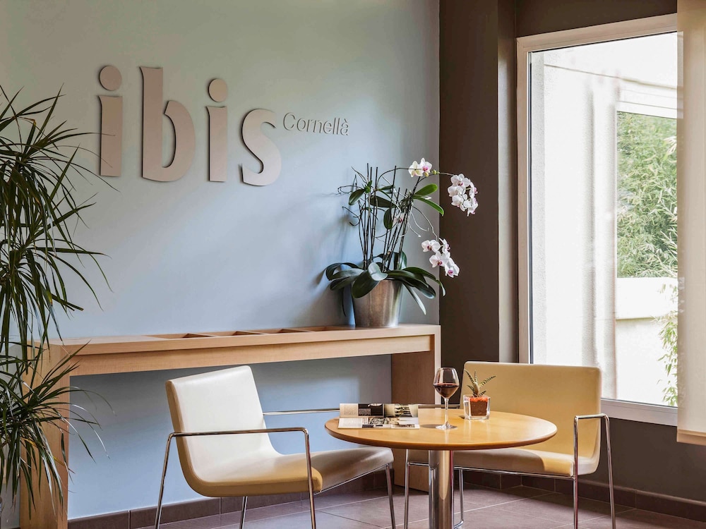 IBIS BARCELONA CORNELLA 19/36