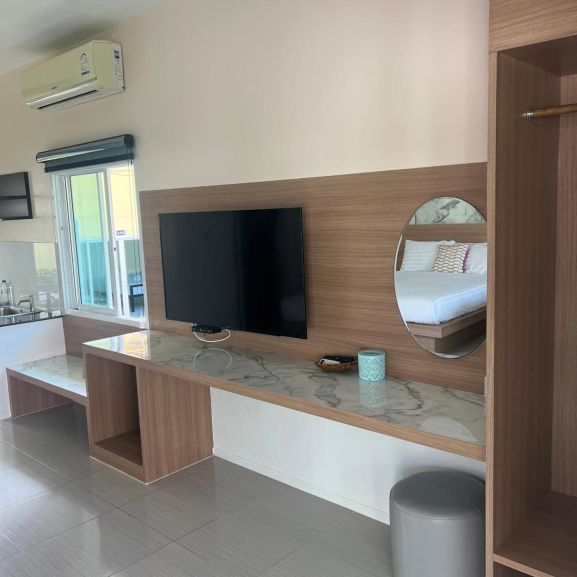 Thipburee Resort 40/40