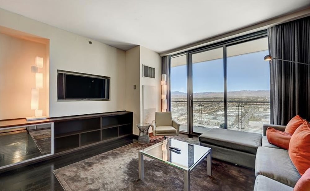 Palms Place 45/61