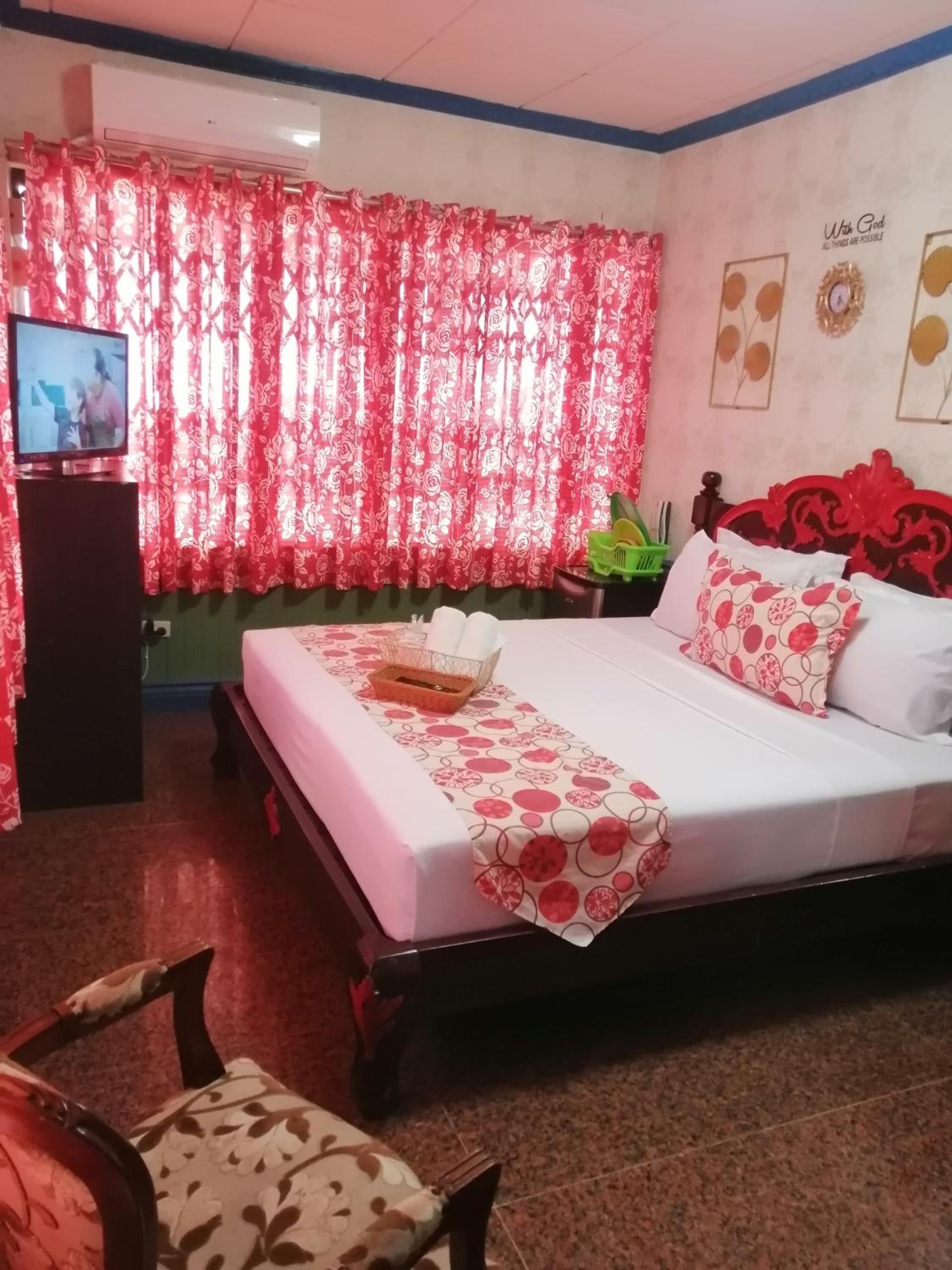 غرفة سوبيريور بسرير كينج، Sang Yoo Mountain View Tagaytay 8/10
