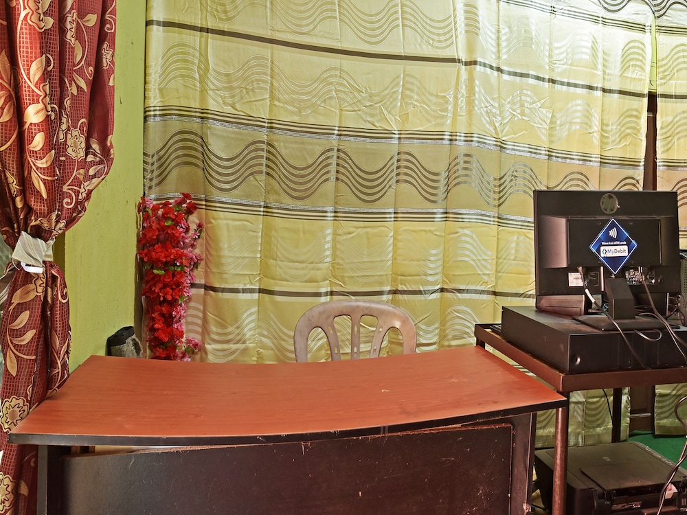 Capital O 90664 Rabi Hotel 9/36