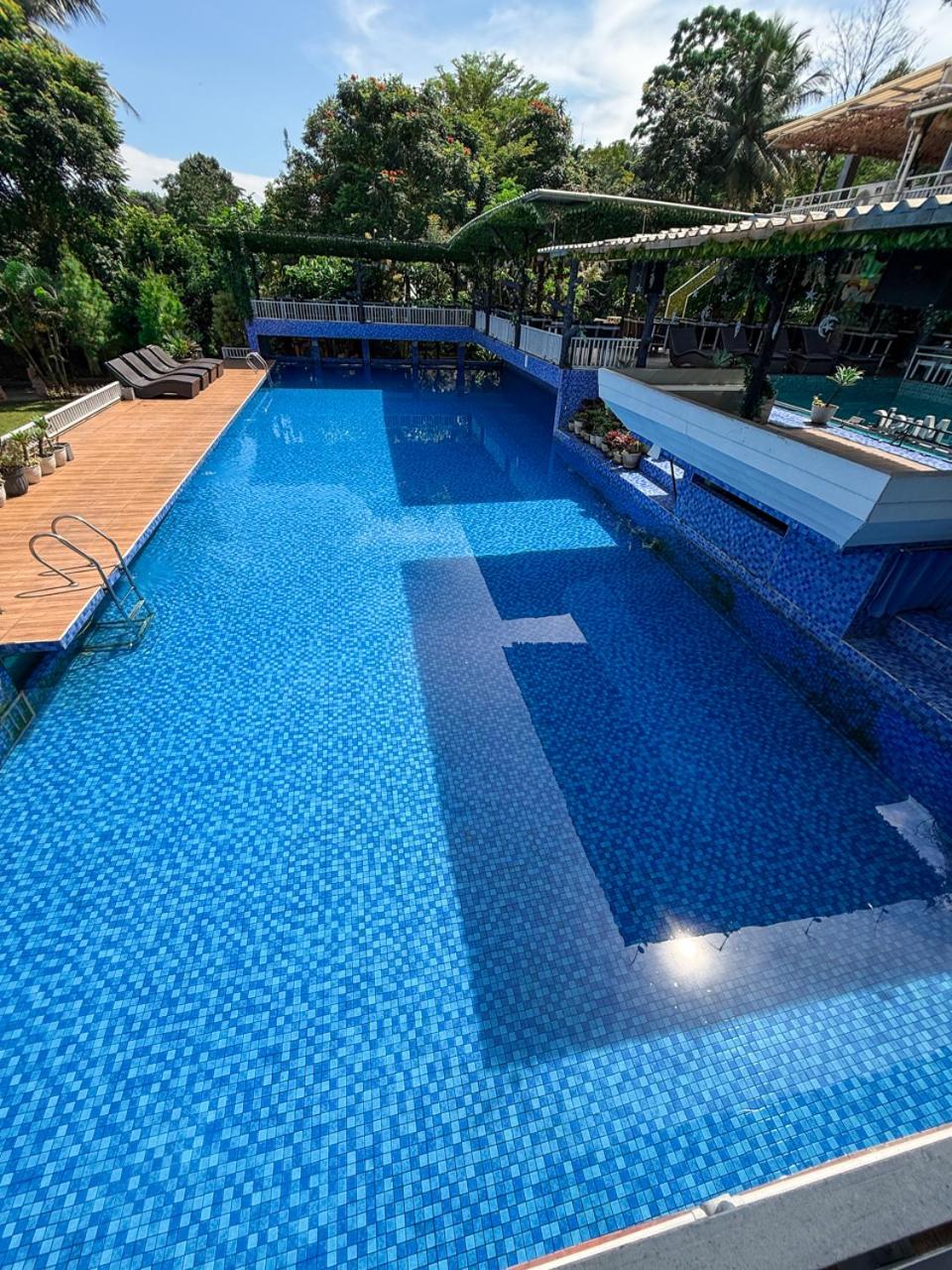 Chevilly Resort And Camp 25/49
