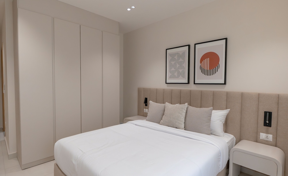 Prime Residence Zayed Heights 12/50