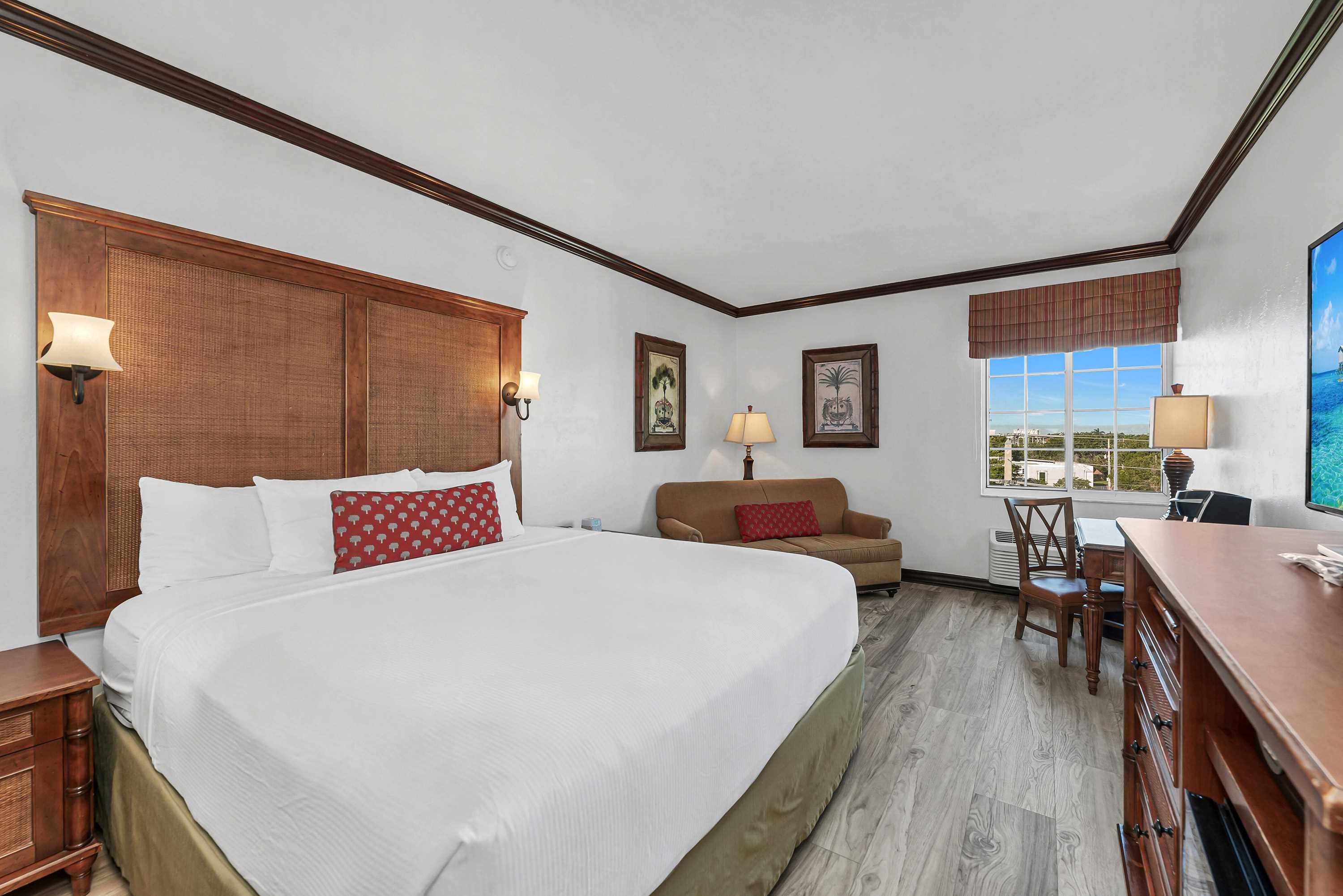 Bayfront Inn 5th Avenue 11/50