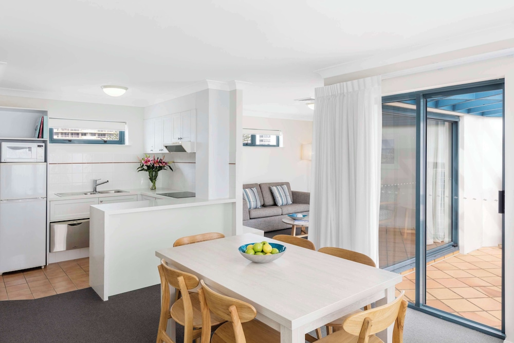 Oaks Gold Coast Calypso Plaza Suites 51/72