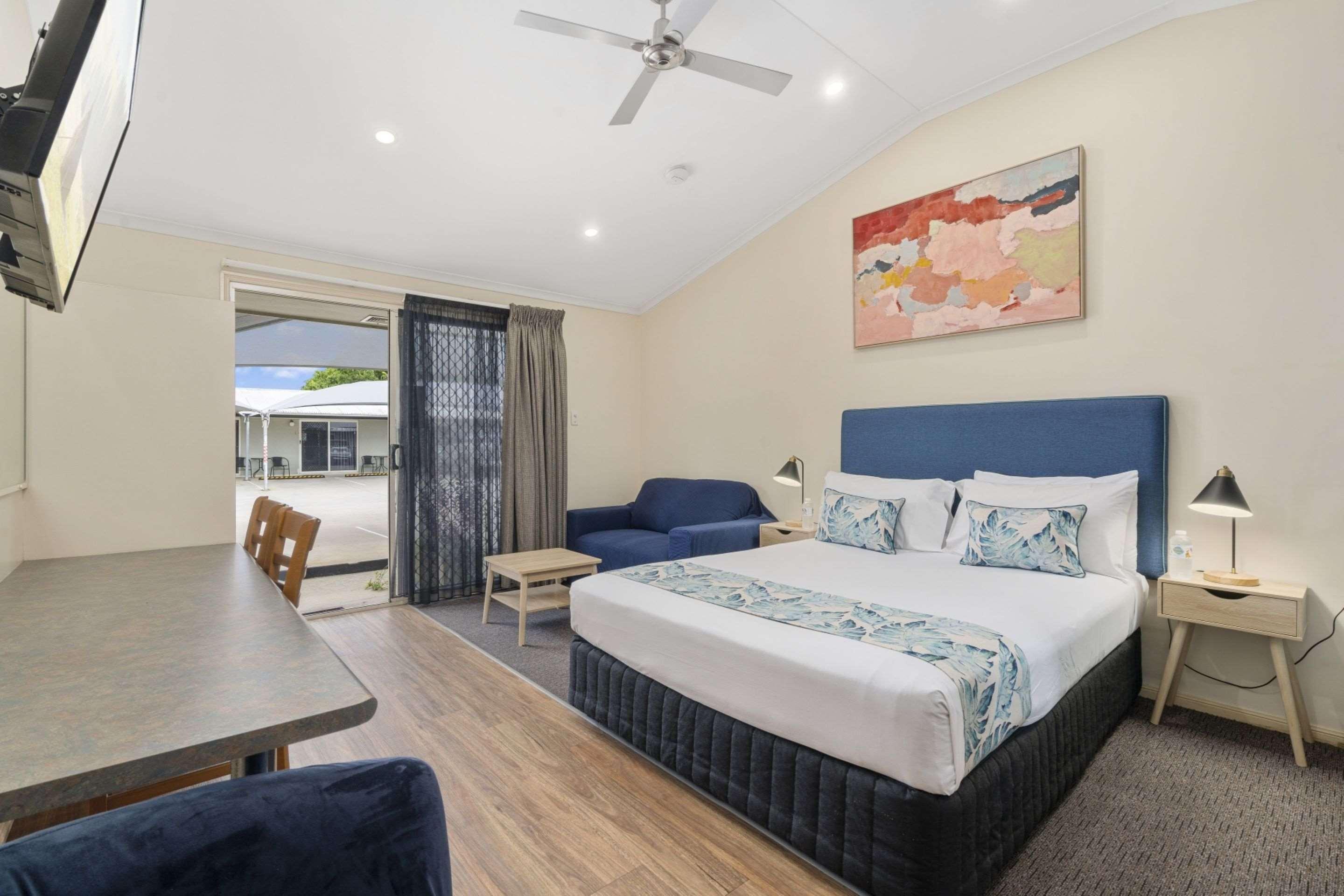 Room, Double Bed
