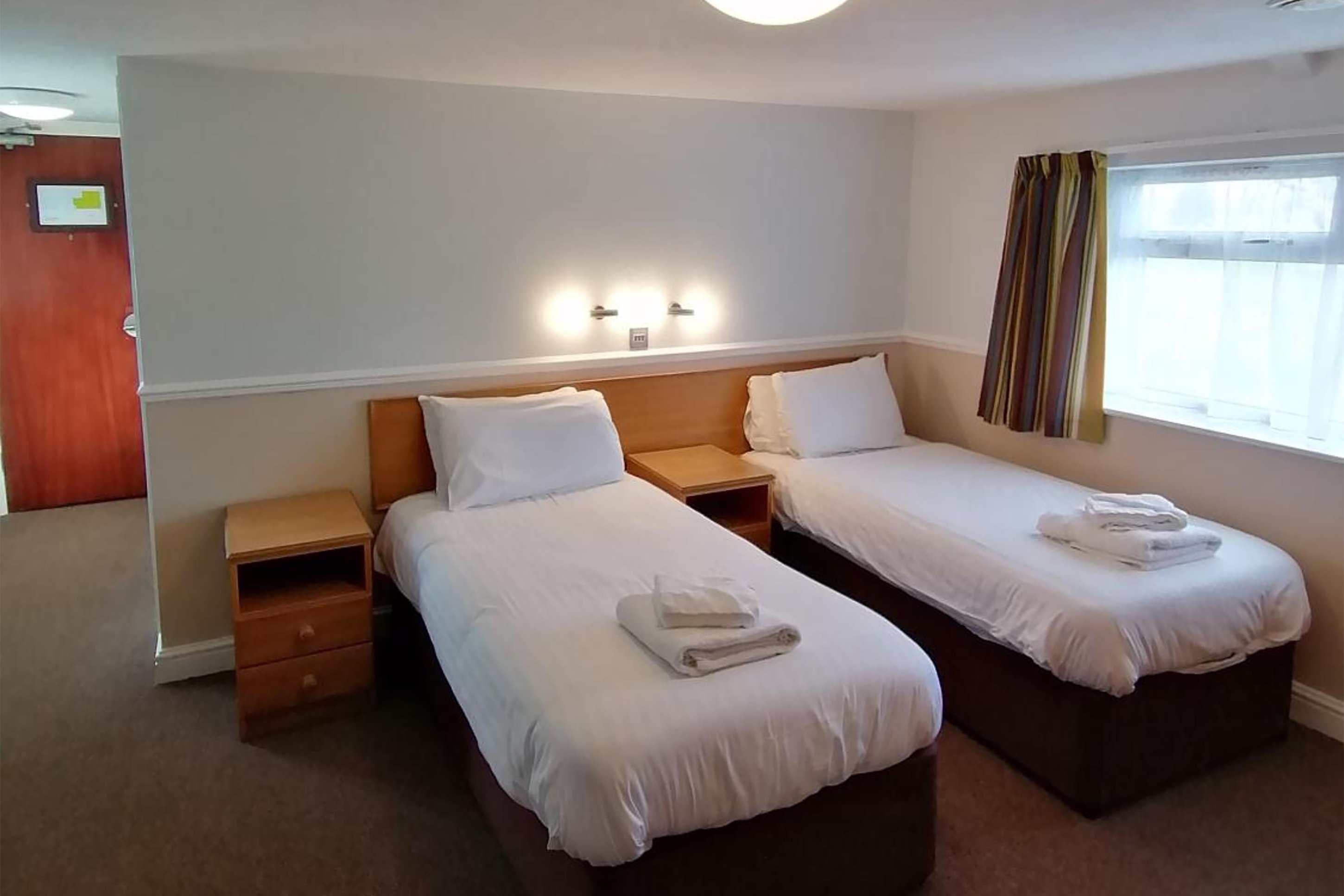 Room, Twin Beds