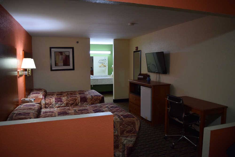 Royal Inn Douglasville 19/28