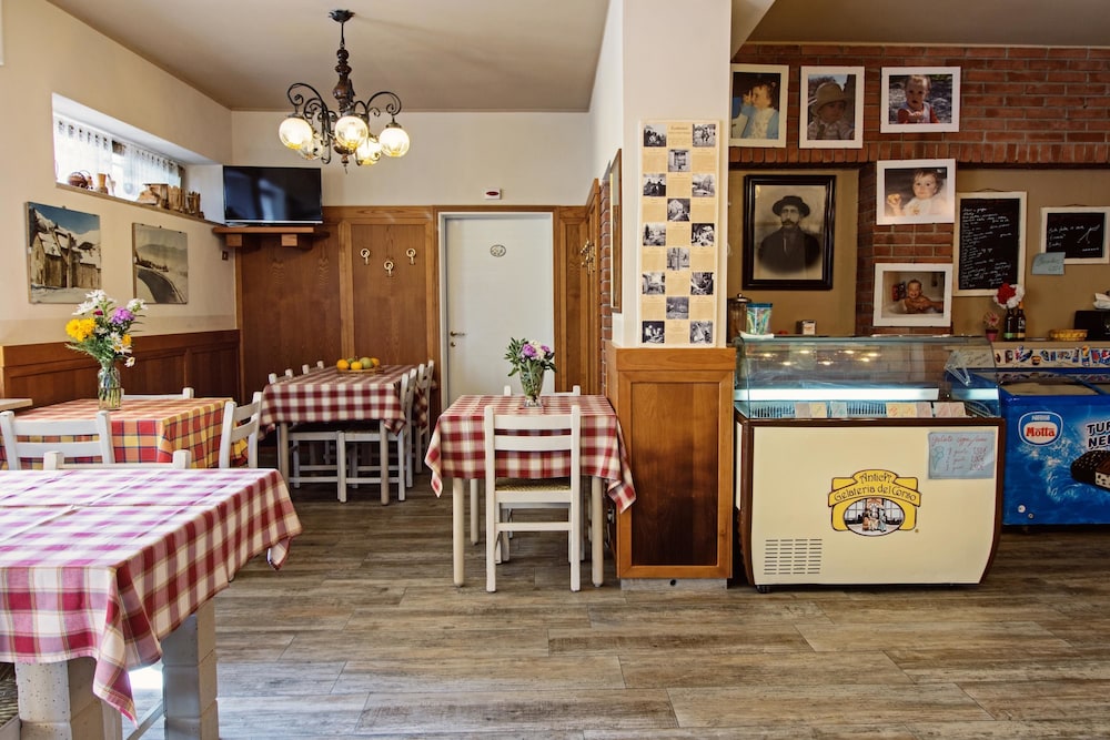 Albergo Moderno 35/50