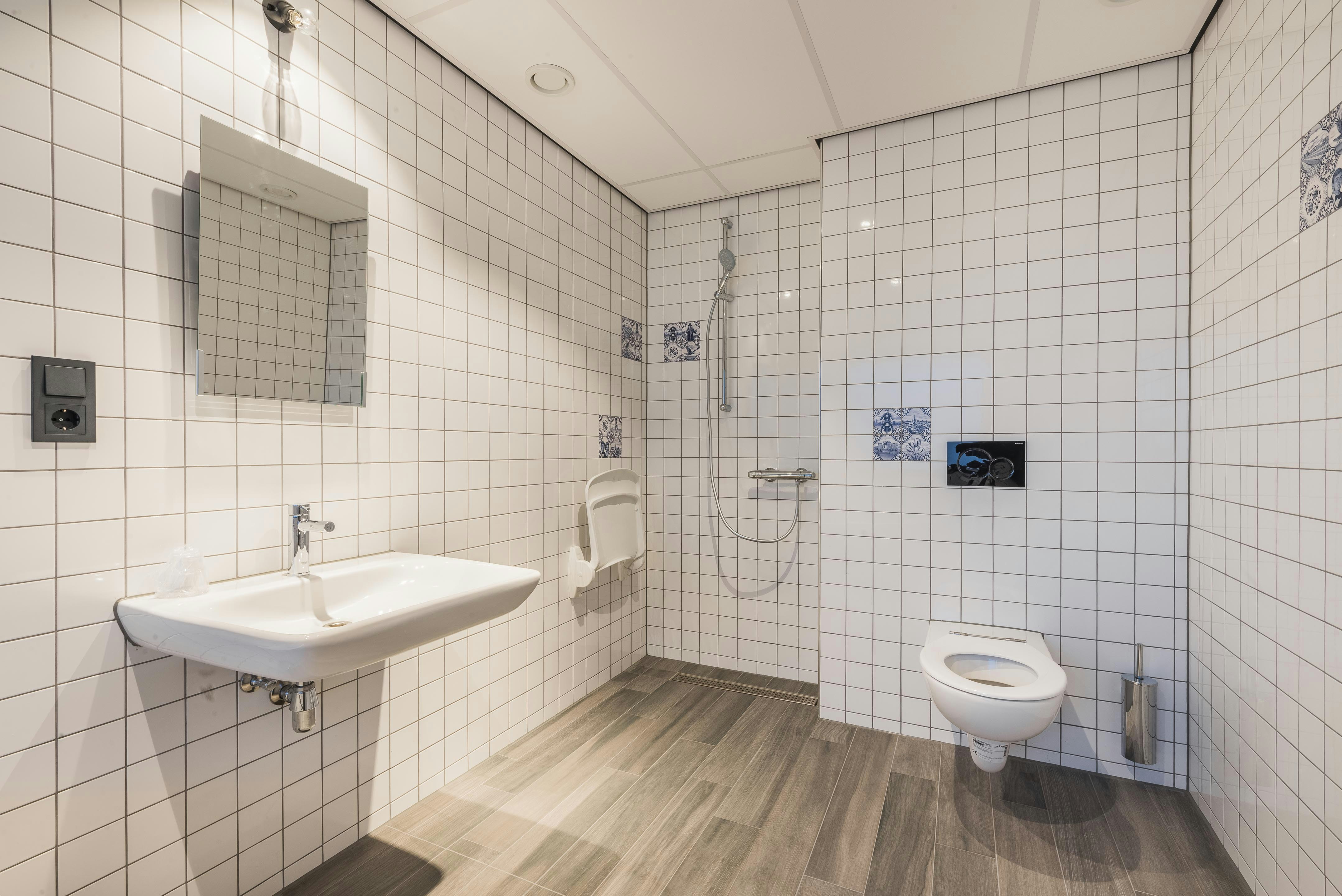 Urban Lodge Hotel 38/42