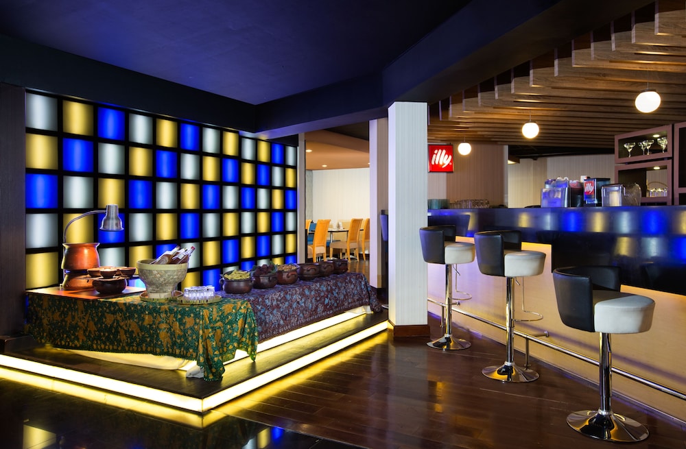 Horison Ultima Suite and Residence Rasuna 8/55