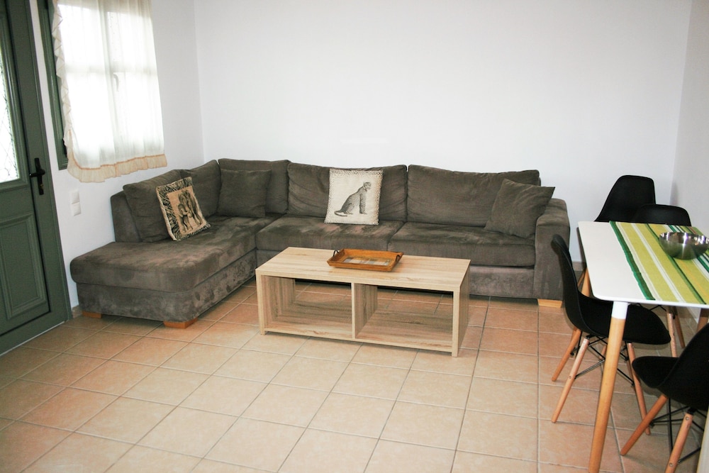 Lagoon View Apartments - Adults Only 47/70