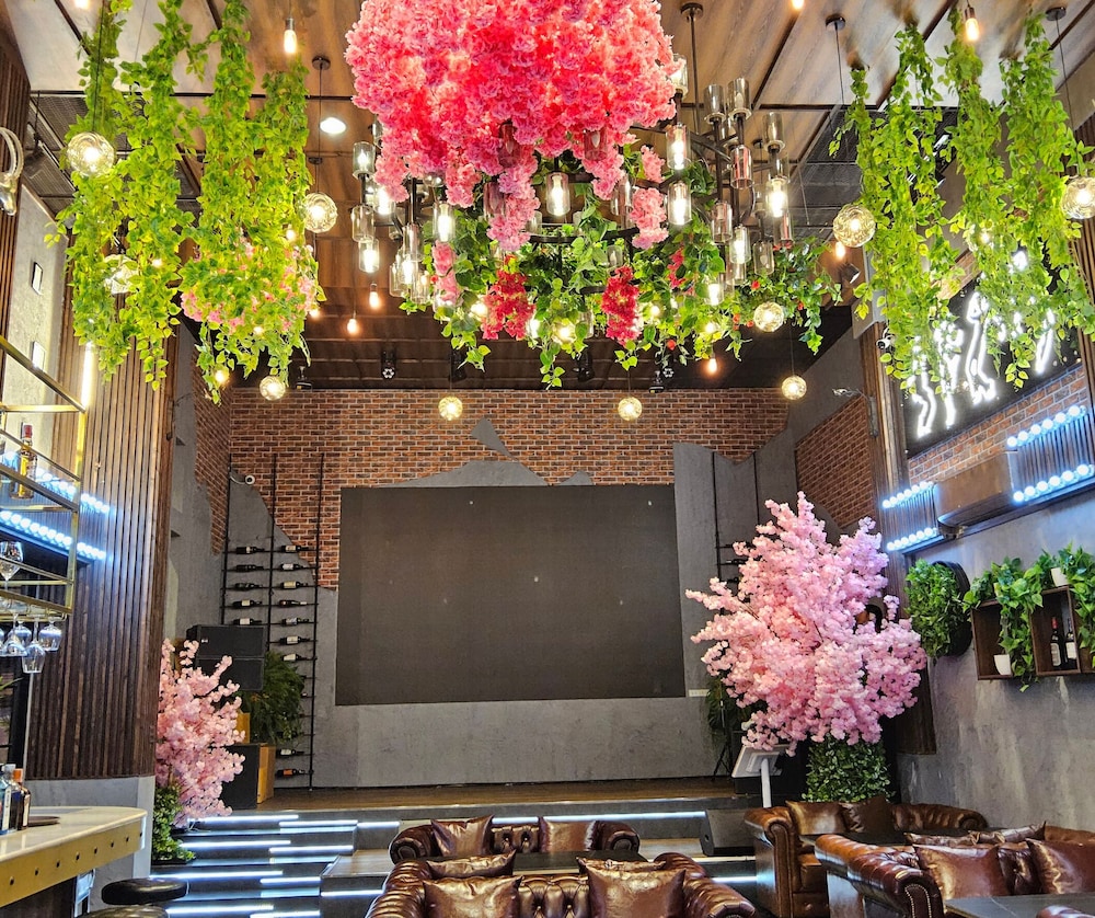 XQ Pattaya Hotel 10/50
