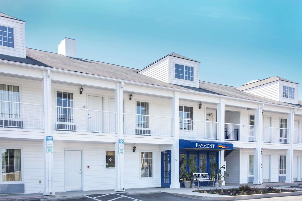 Baymont By Wyndham Dunn 3/21