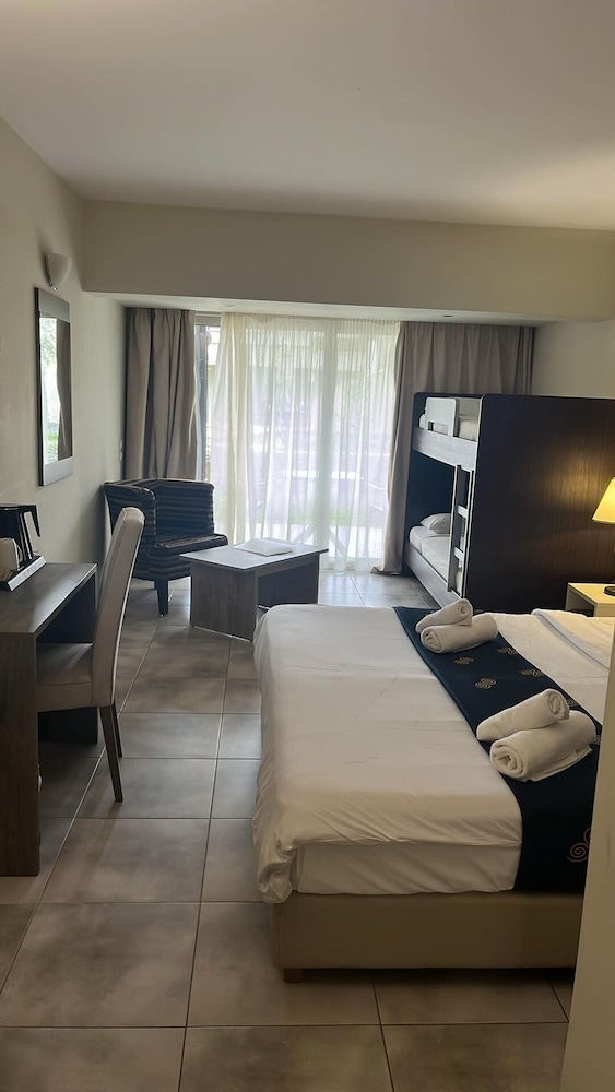 Olympian Bay Grand Resort By Anayia All Inclusive Resorts 28/72