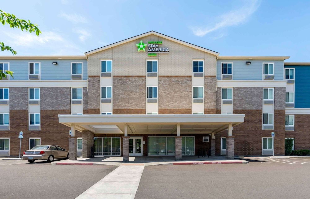 WoodSpring Suites Portland North Gresham photo4