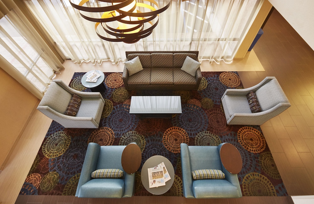 Holiday Inn Express San Diego South National City 52/73