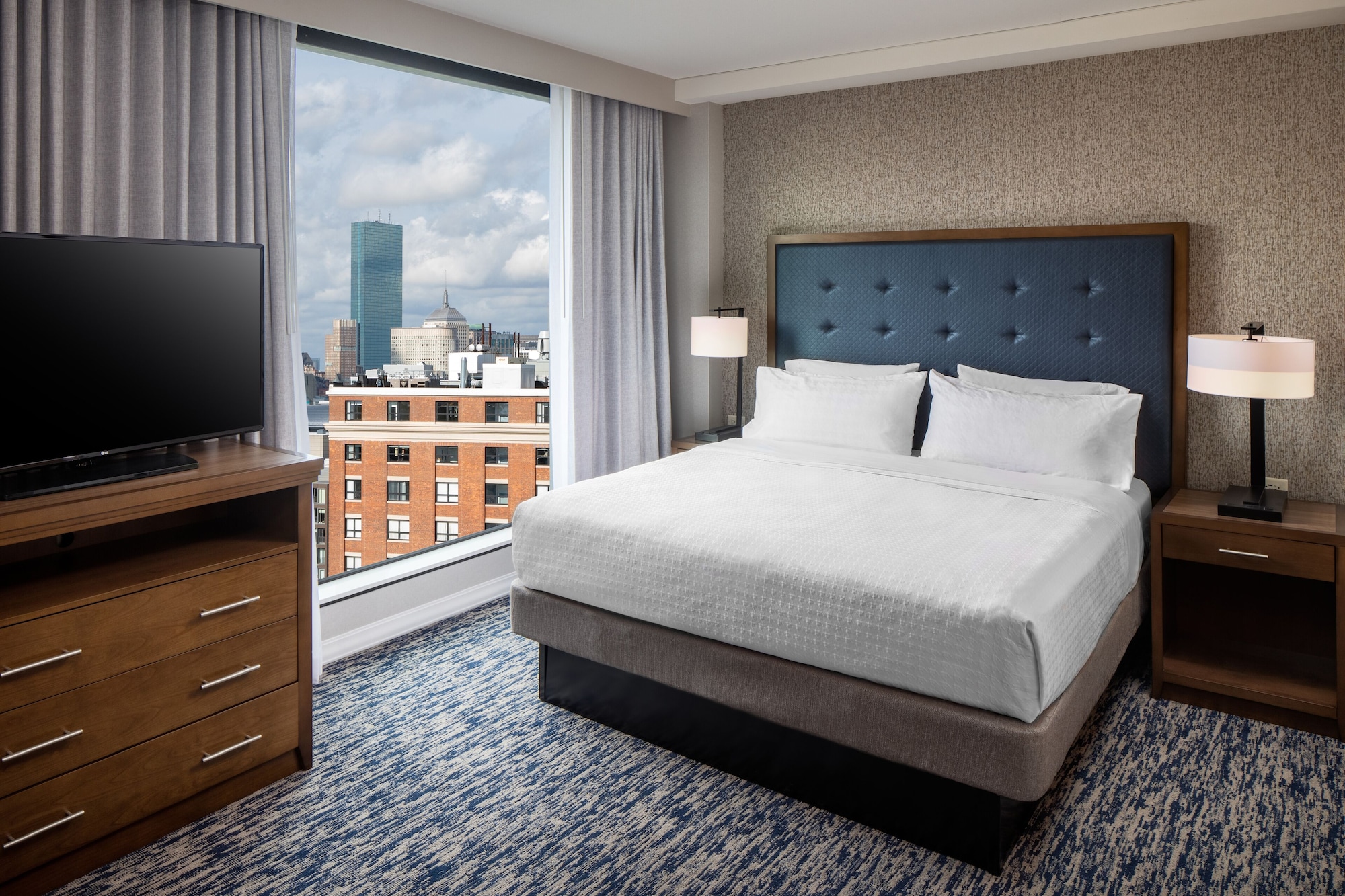 STUDIO, SUITE, KING BED, WATER VIEW, ACCESSIBLE