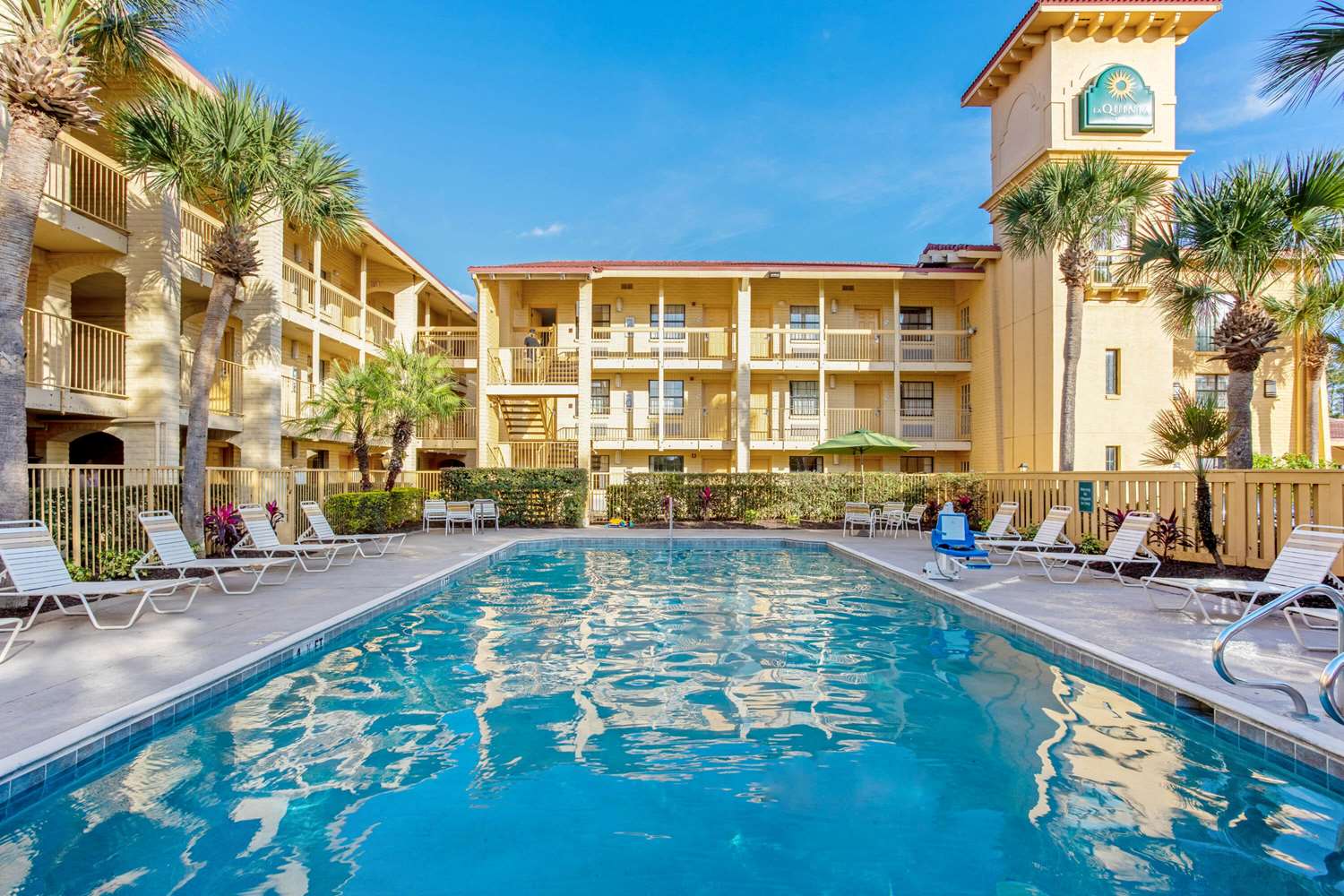 La Quinta Inn by Wyndham Orlando Airport West in ORLANDO - FL
