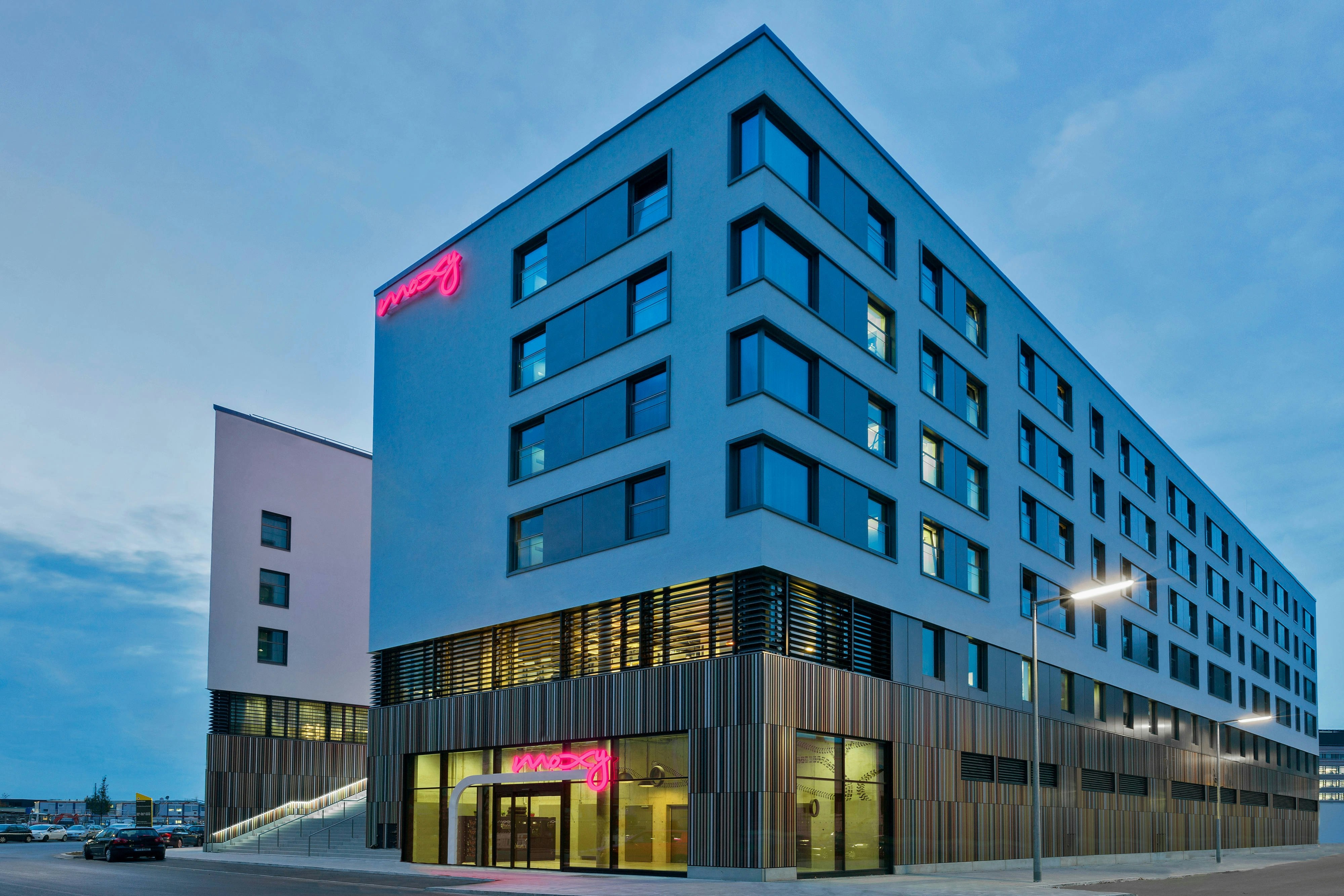 Moxy Munich Ostbahnhof 2/21