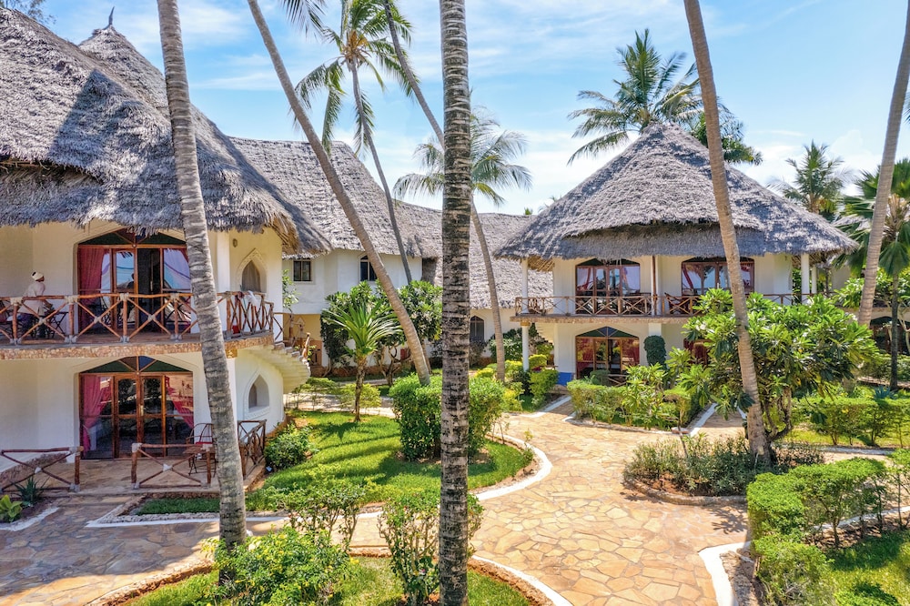 AHG Waridi Beach Resort & Spa photo1