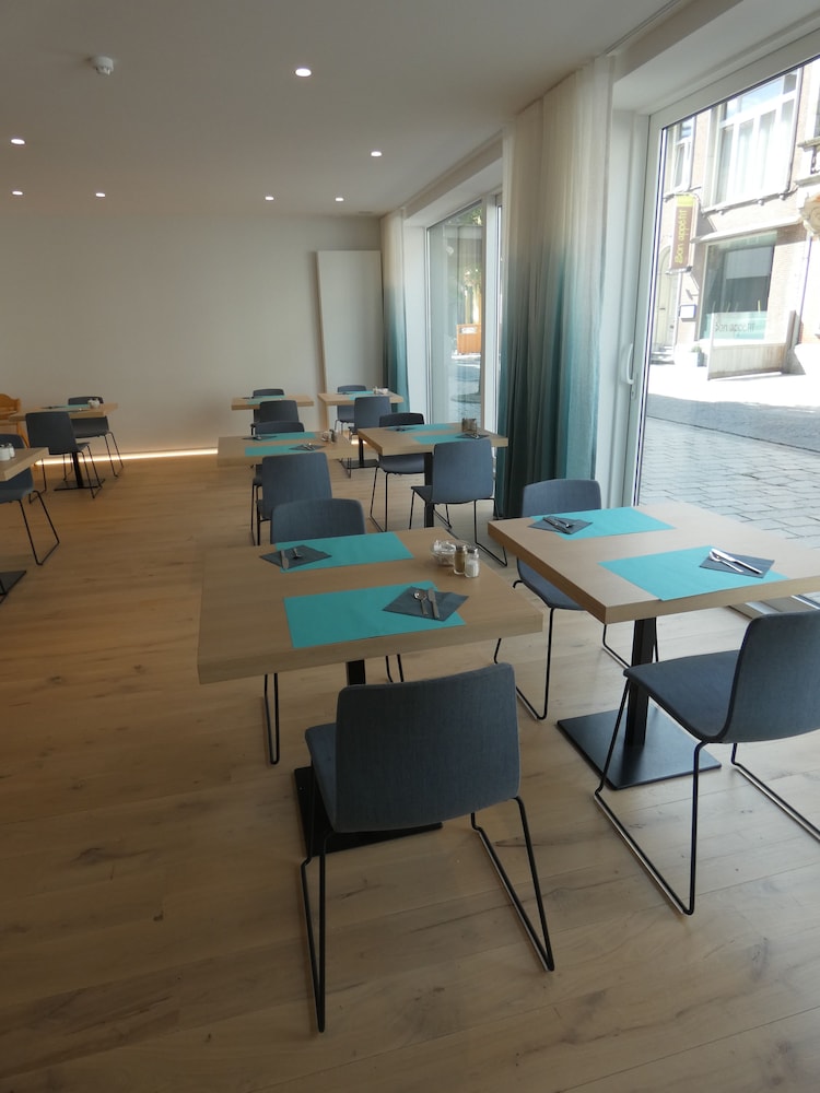 Parkhotel Roeselare 42/54