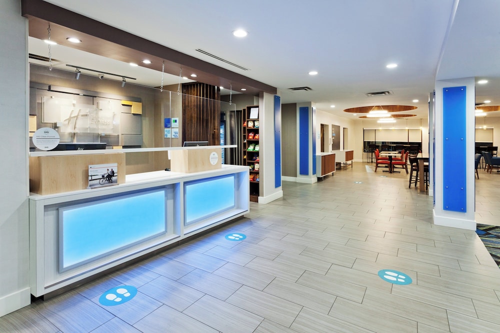 Holiday Inn Express Hotel And Suites Rome East 3/50