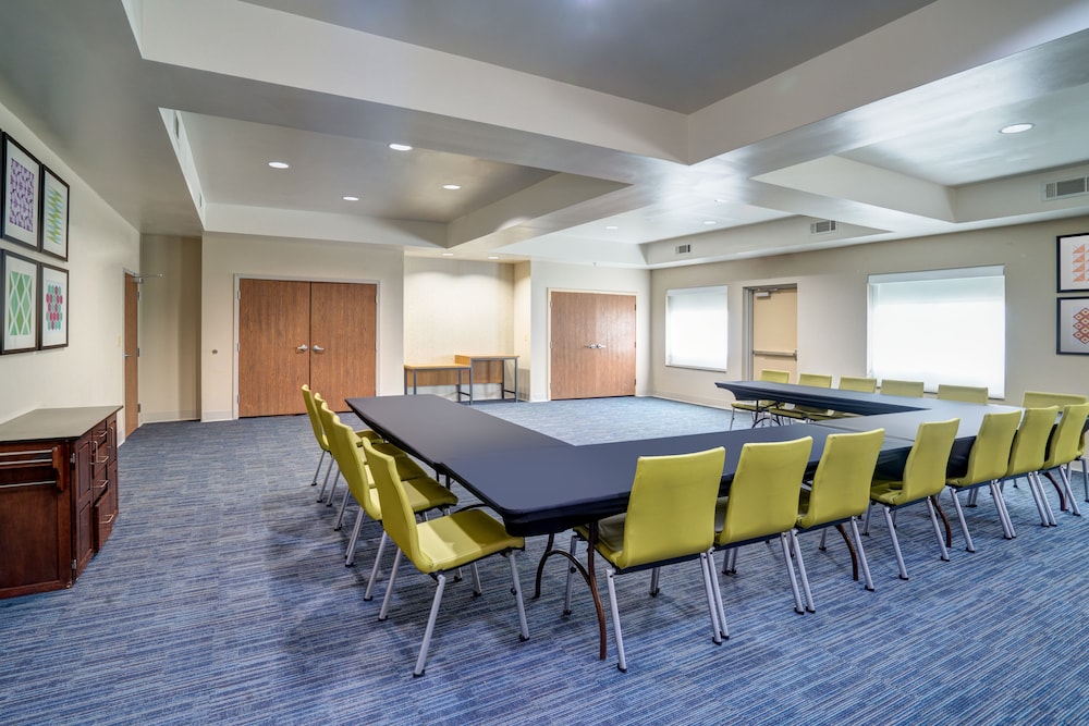Holiday Inn Express And Suites Winona North 58/68