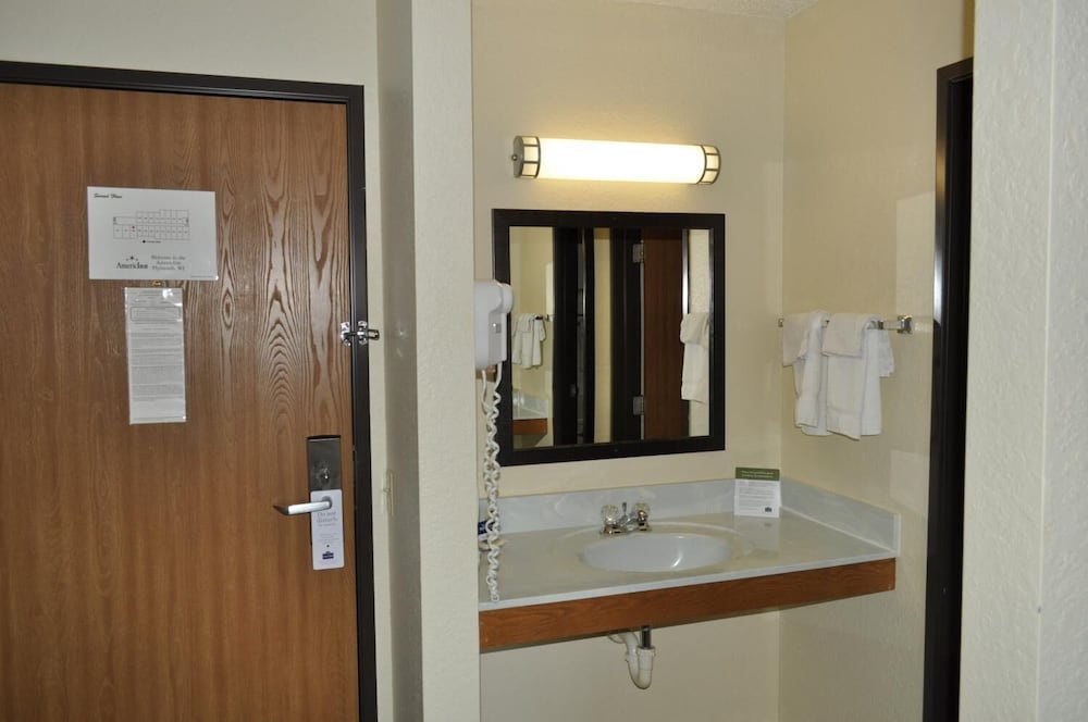Americinn By Wyndham Plymouth 14/56