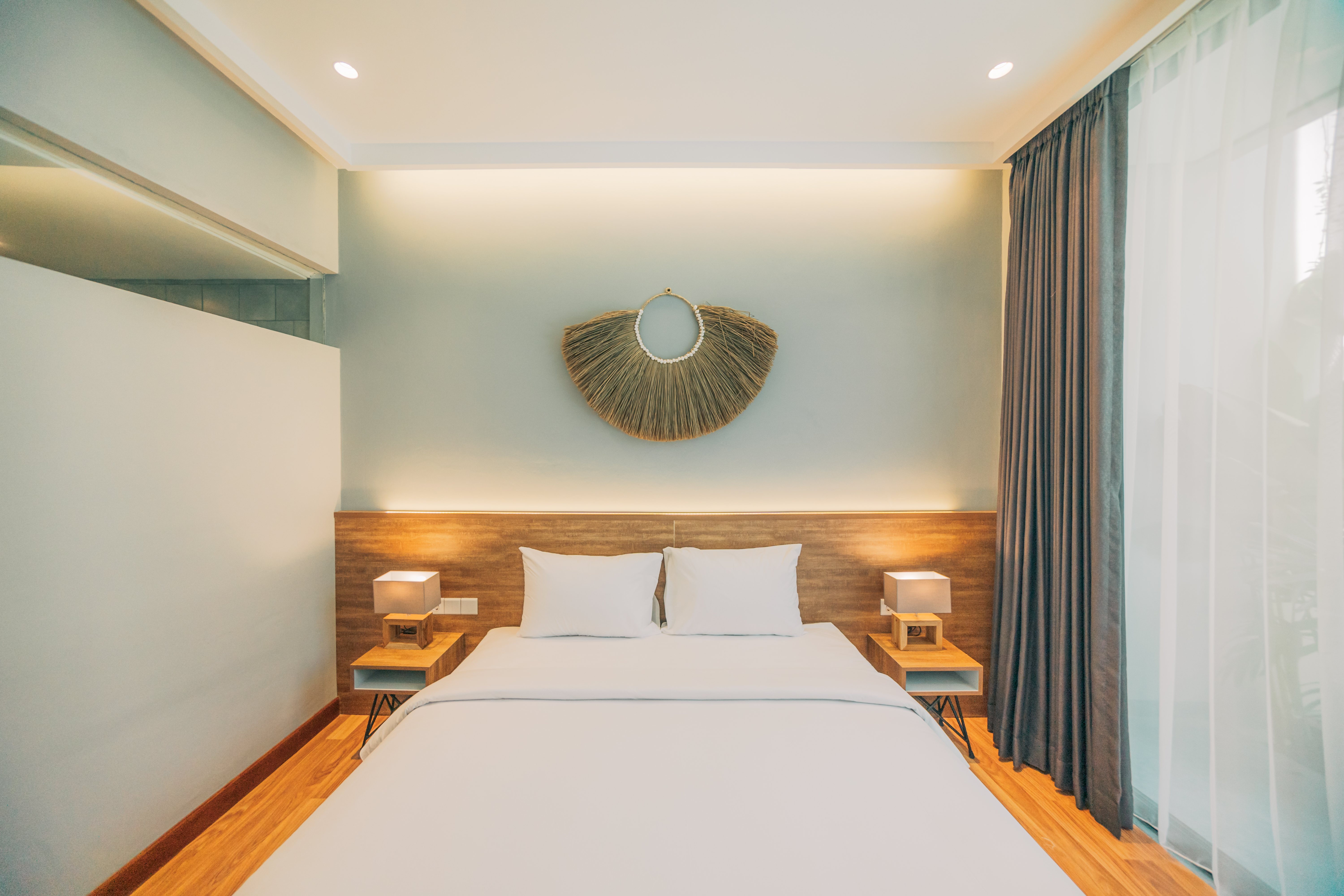 ROOM, DOUBLE BED, POOL SIDE