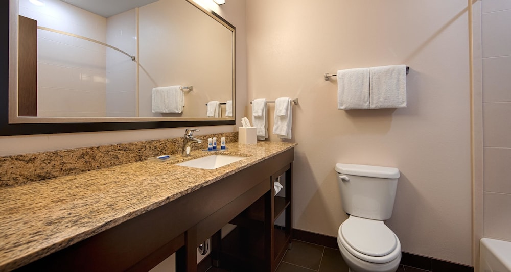 Best Western Plus Casper Inn & Suites 8/33