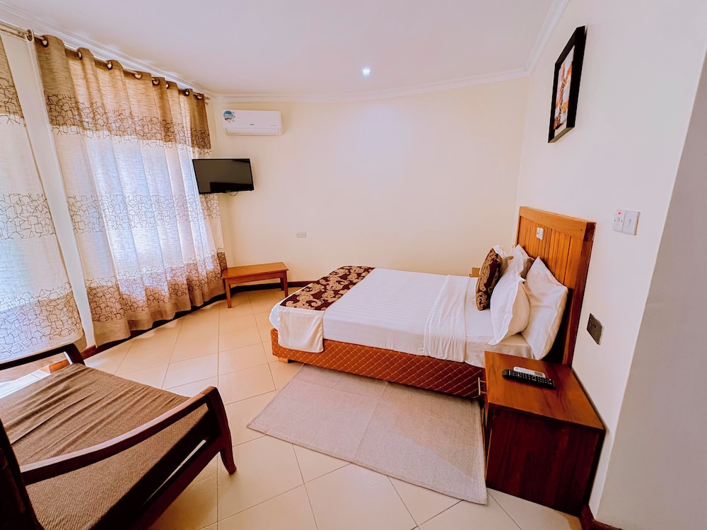 Masailand Safari Lodge 15/50