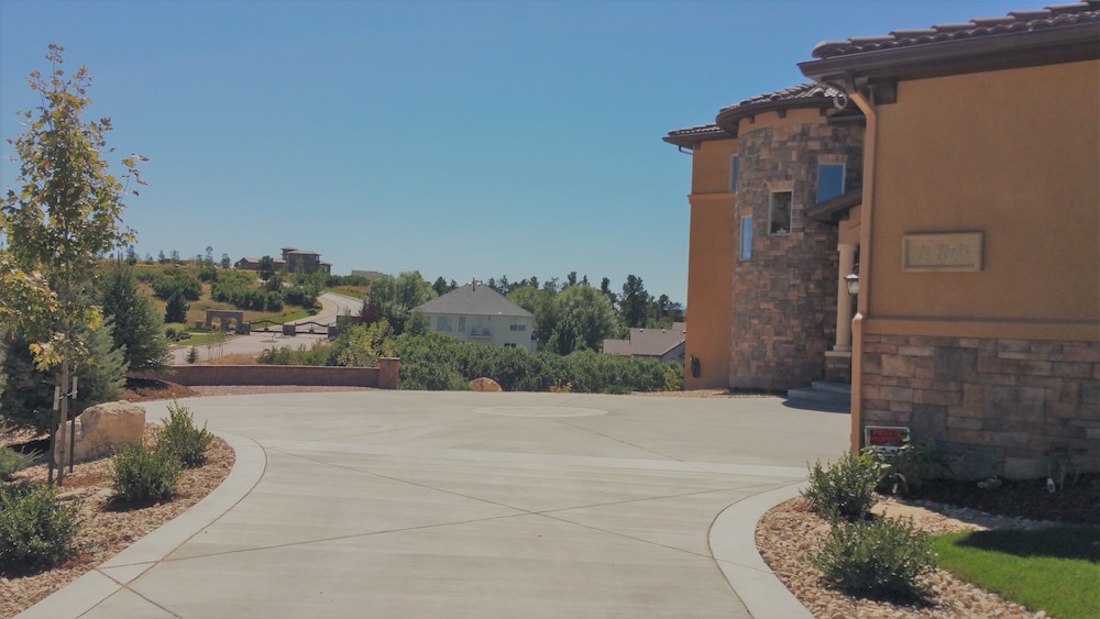 Chateau du Pikes Peak, a Tuscany Retreat 39/43