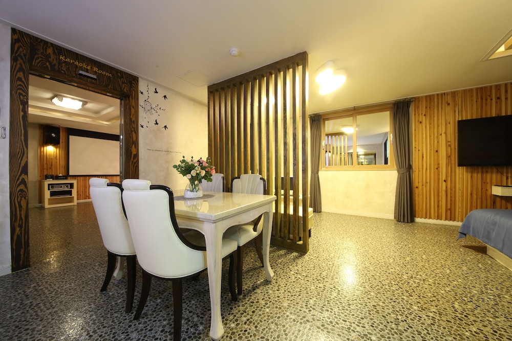 Time Hotel 54/74
