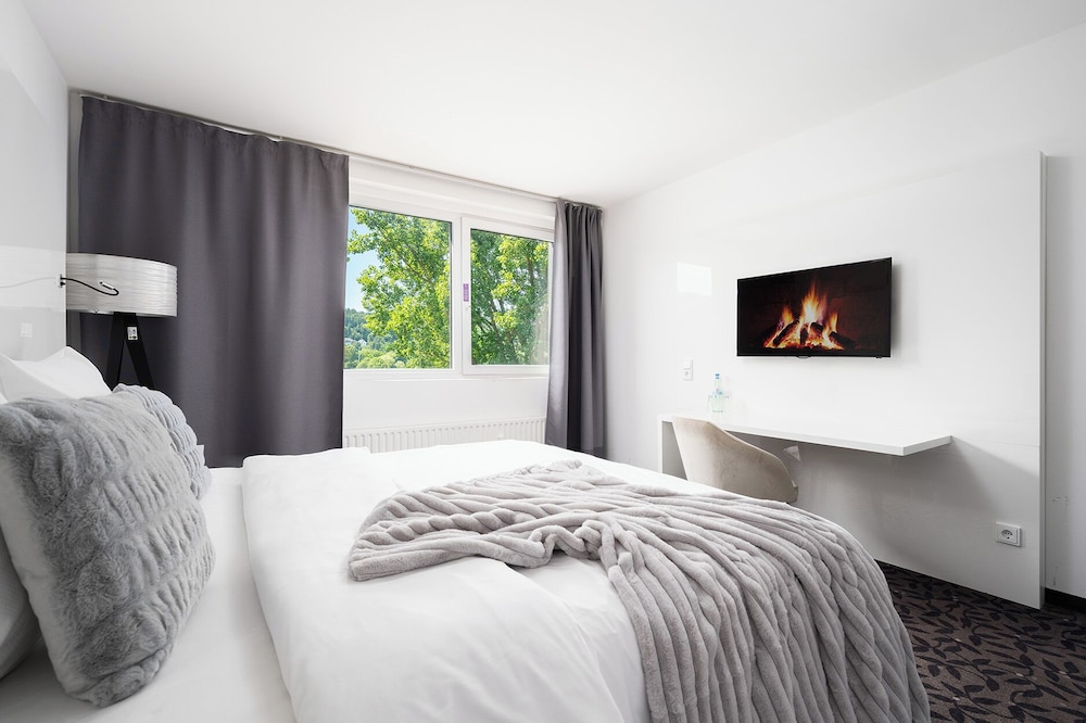 Comfort, King Bed