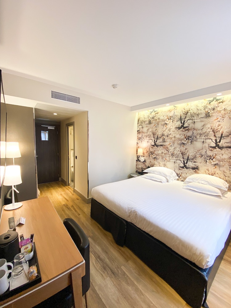 Cocoon, Double Bed