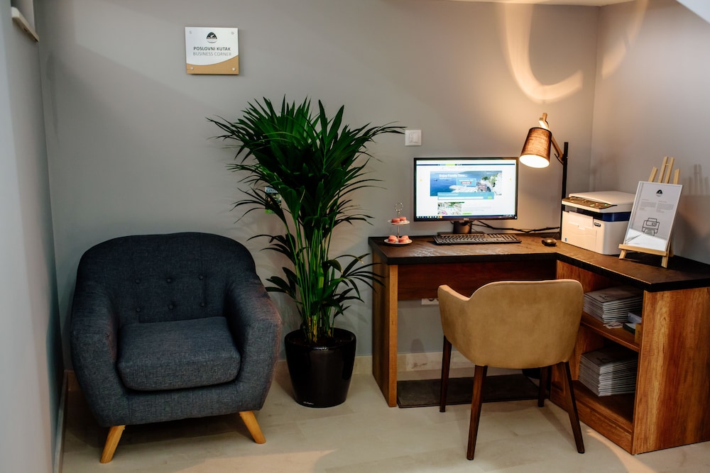 Perla Residence Hotel Spa 42/48