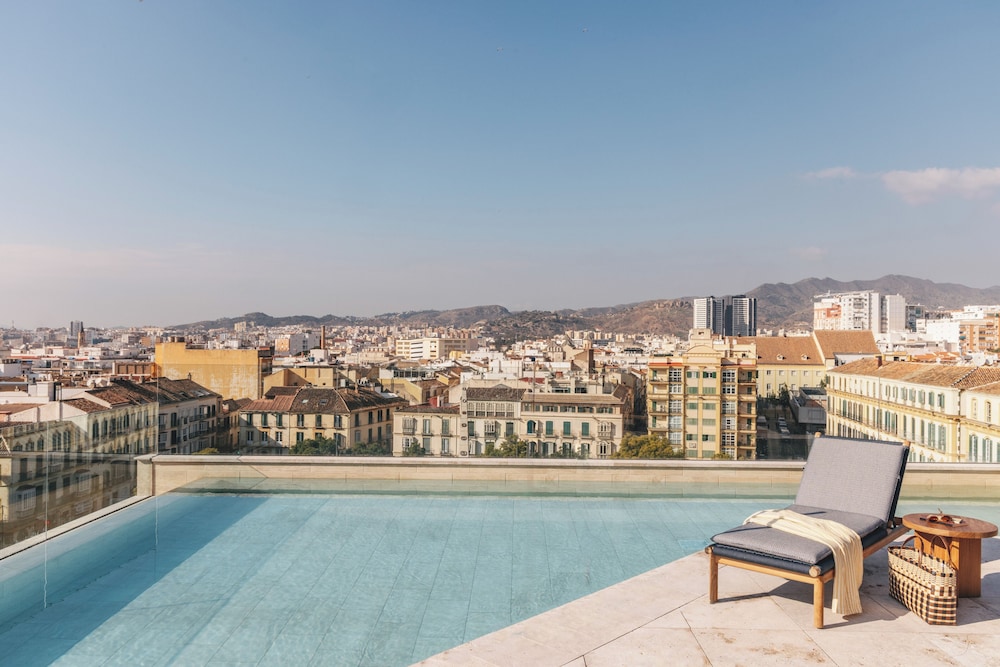 ME MALAGA 39/44